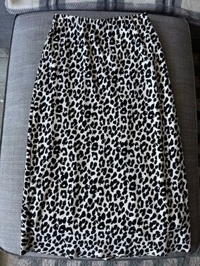 a new day Black and White Leopard Print Midi Skirt